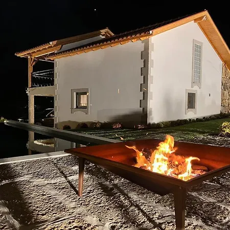 House With Saltwater Pool - Charming In The Douro Valley Prázdninový dům Cinfães