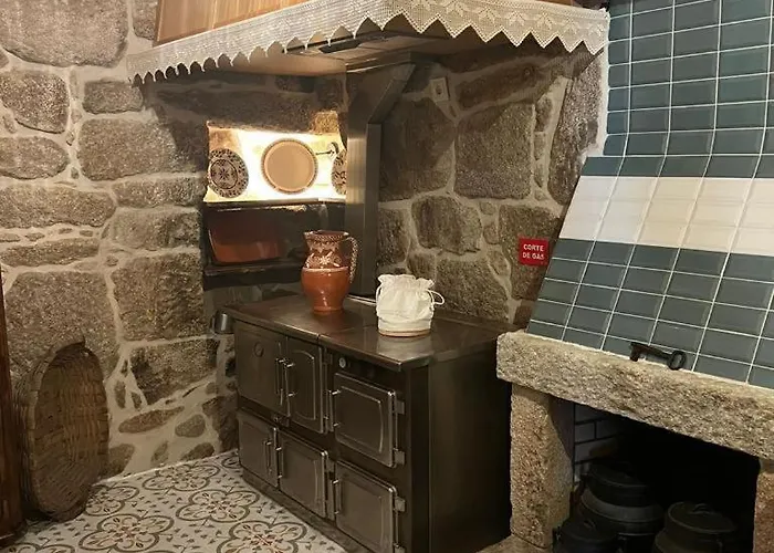 Prázdninový dům House With Saltwater Pool - Charming In The Douro Valley Cinfães