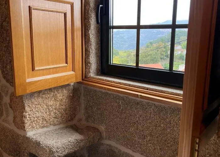 House With Saltwater Pool - Charming In The Douro Valley 펜션 *