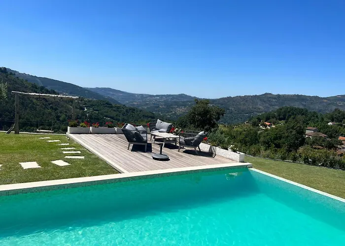 House With Saltwater Pool - Charming In The Douro Valley 펜션 *
