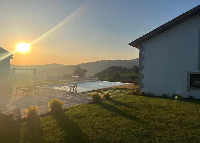 House With Saltwater Pool - Charming In The Douro Valley Prázdninový dům Cinfães