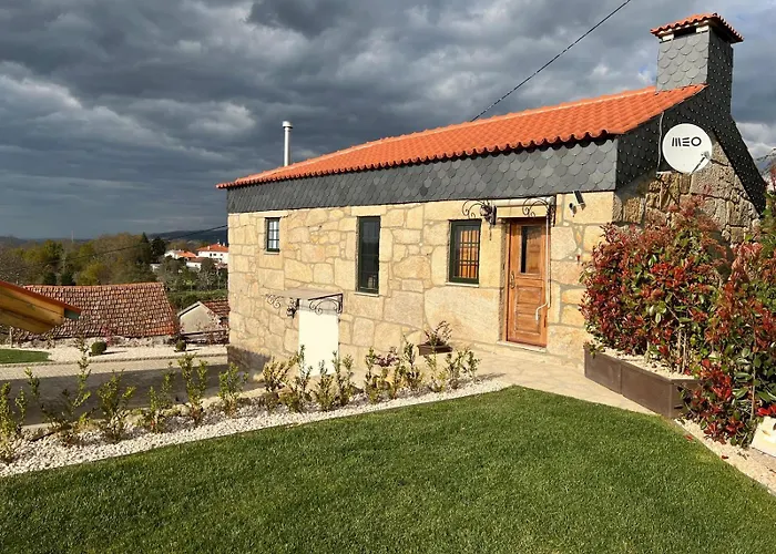 House With Saltwater Pool - Charming In The Douro Valley *