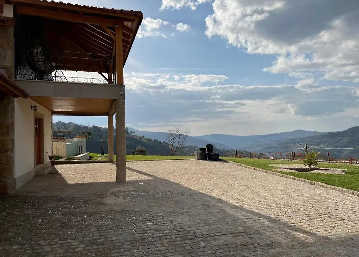House With Saltwater Pool - Charming In The Douro Valley 친파에스