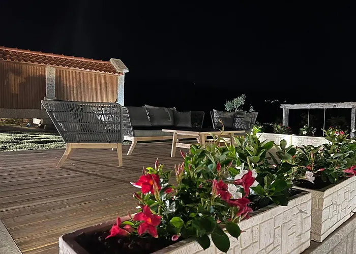 House With Saltwater Pool - Charming In The Douro Valley 펜션 *